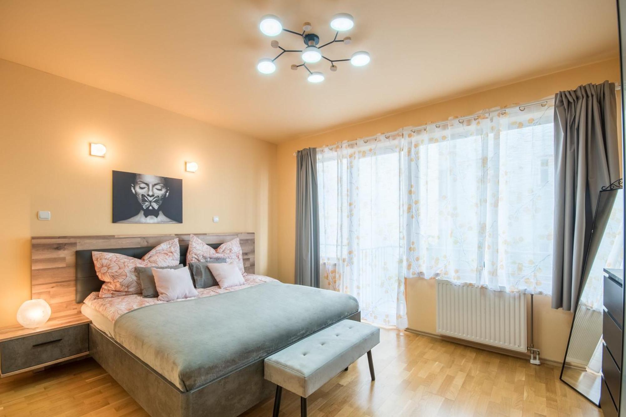 Very Central - Large - Balcony - Comfy Apartment Budapest Ngoại thất bức ảnh