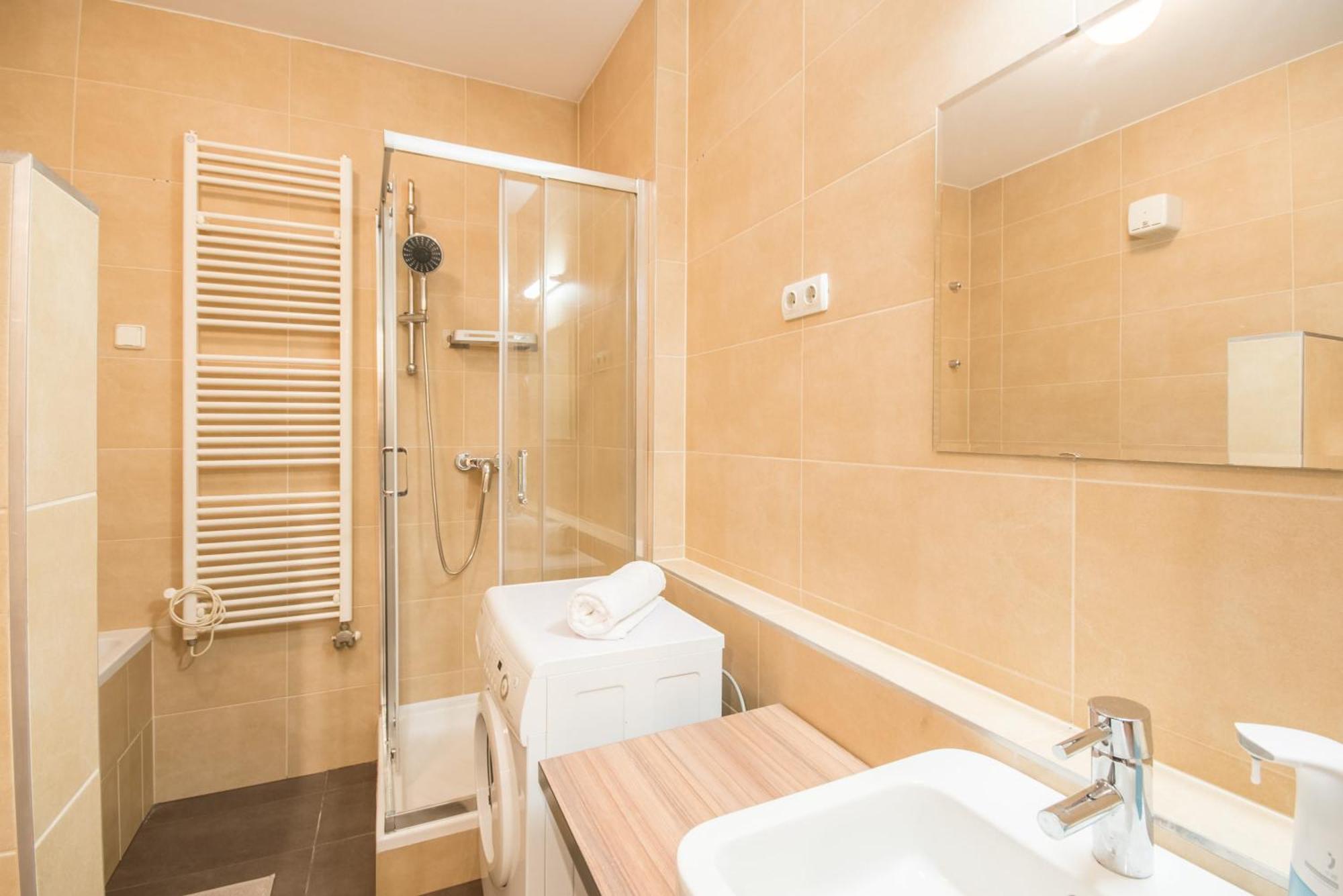 Very Central - Large - Balcony - Comfy Apartment Budapest Ngoại thất bức ảnh