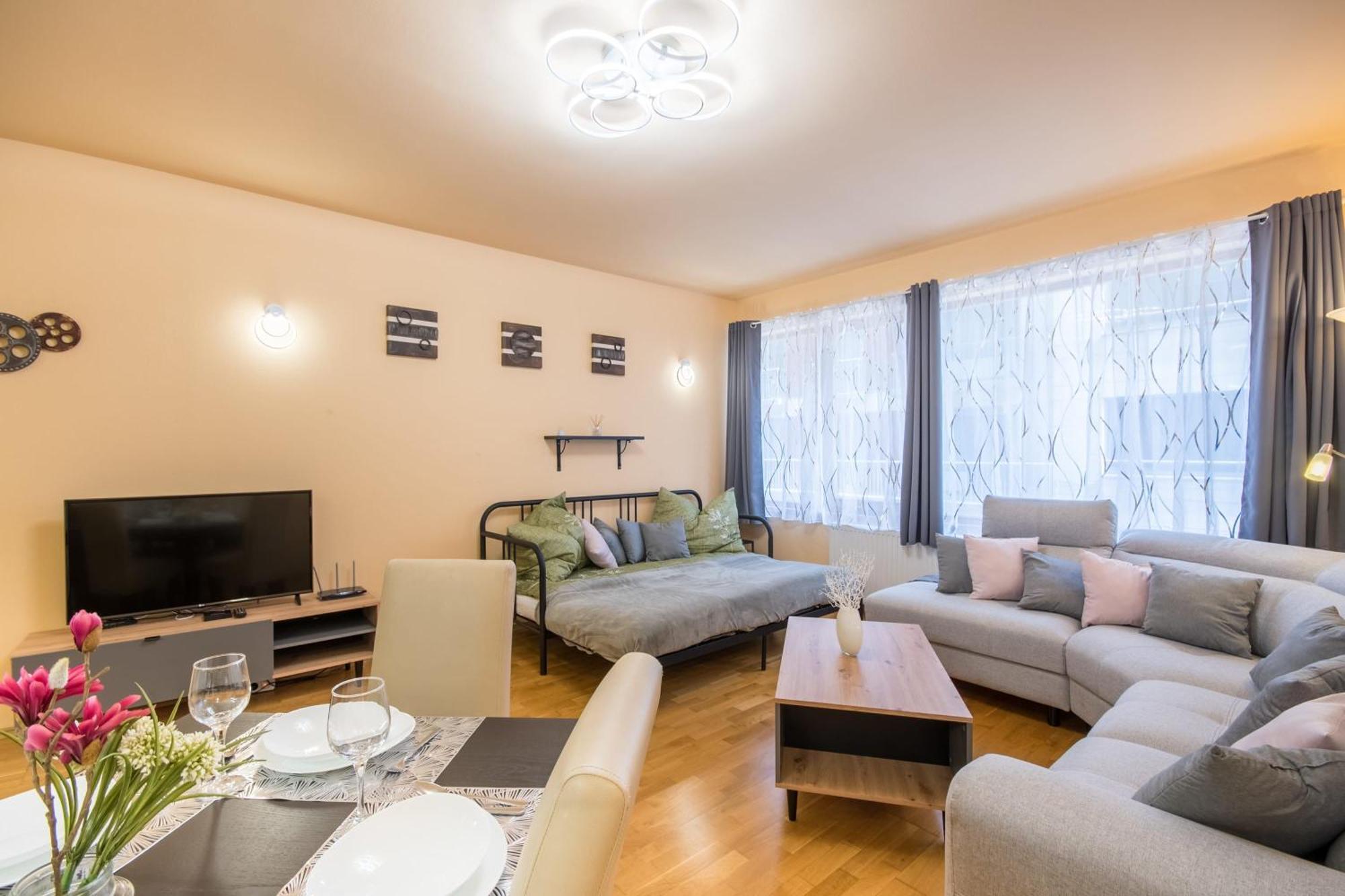 Very Central - Large - Balcony - Comfy Apartment Budapest Ngoại thất bức ảnh